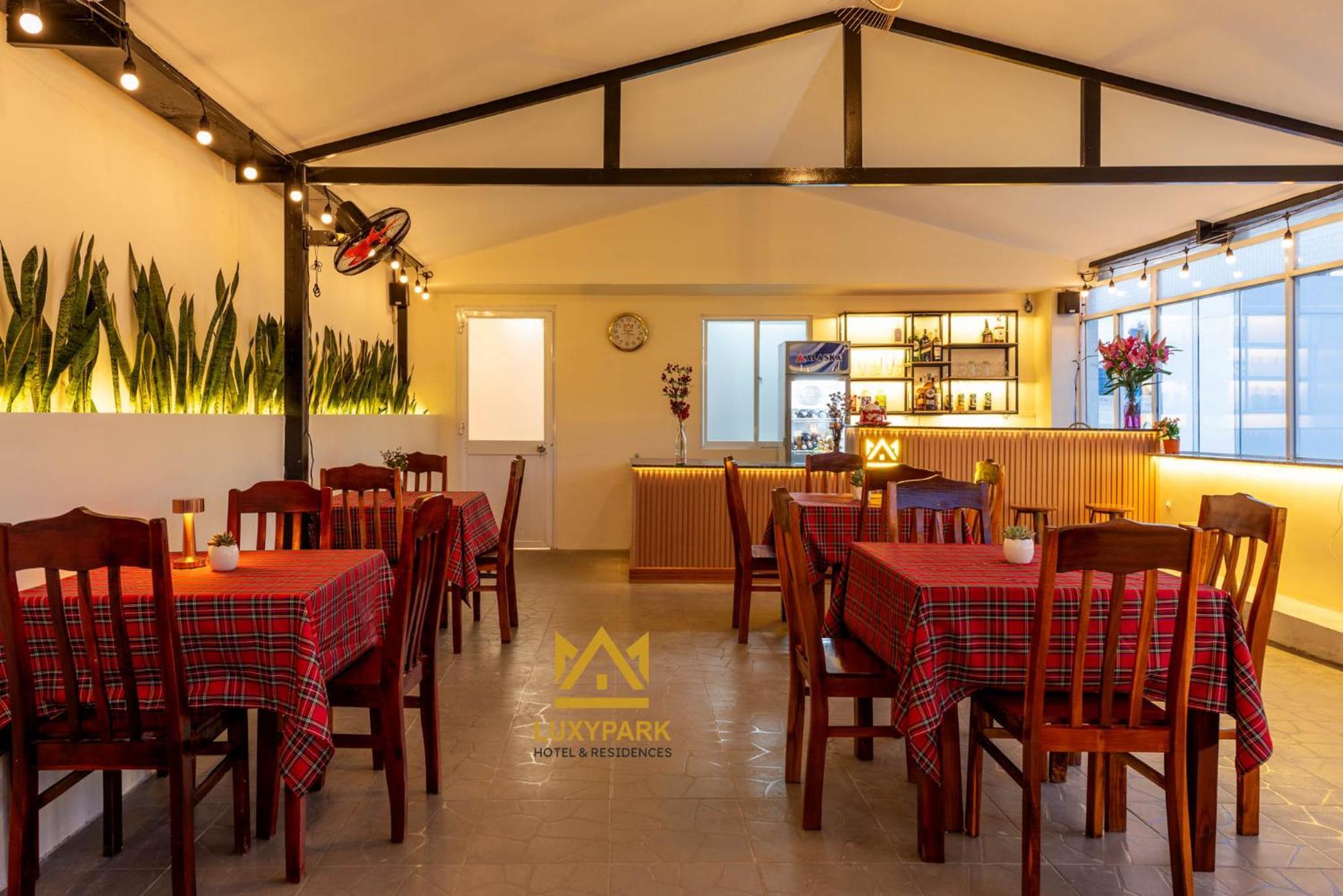 Luxy Park Hotel - Phu Quoc Centre Exterior photo